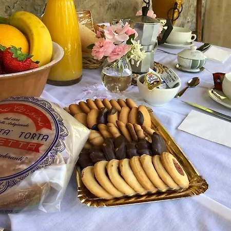 Borgo Magico A Due Passi Dalla Rocchetta Mattei Lägenhet *