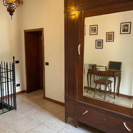 Borgo Magico A Due Passi Dalla Rocchetta Mattei *
